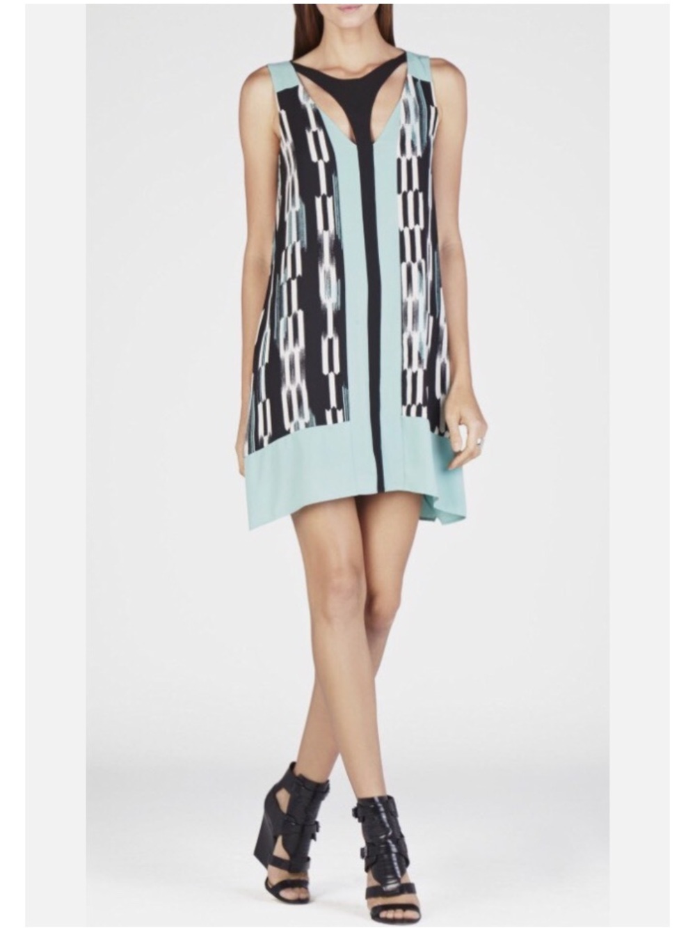 NWT BCBGMaxAzria Amelia Printed Cutout Dress Size M